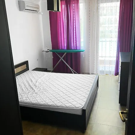 In Monastira Ii, Saint Vlas Apartment *